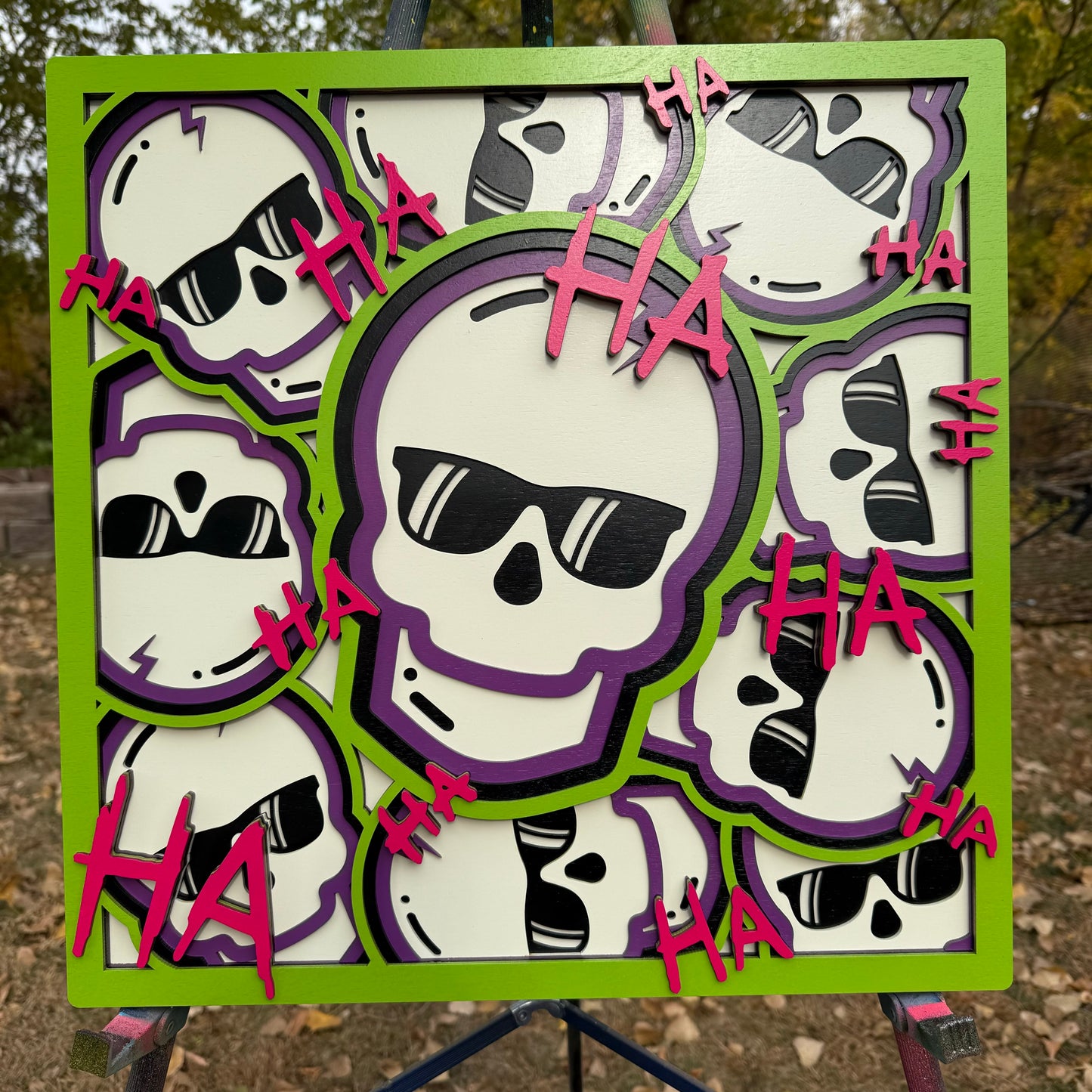 Defaced Stacked Skull - Purple/White